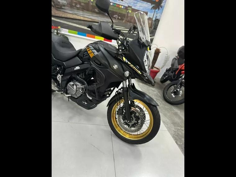 Suzuki V-Strom Preto 15