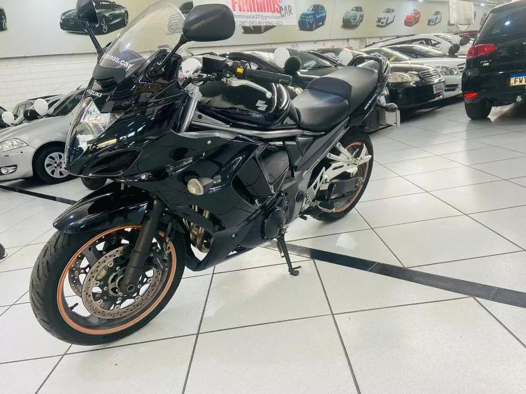 Suzuki GSX Preto 4