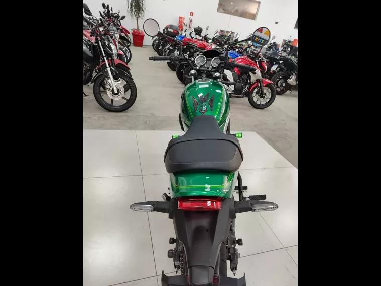 Kawasaki Z 650 Verde 13