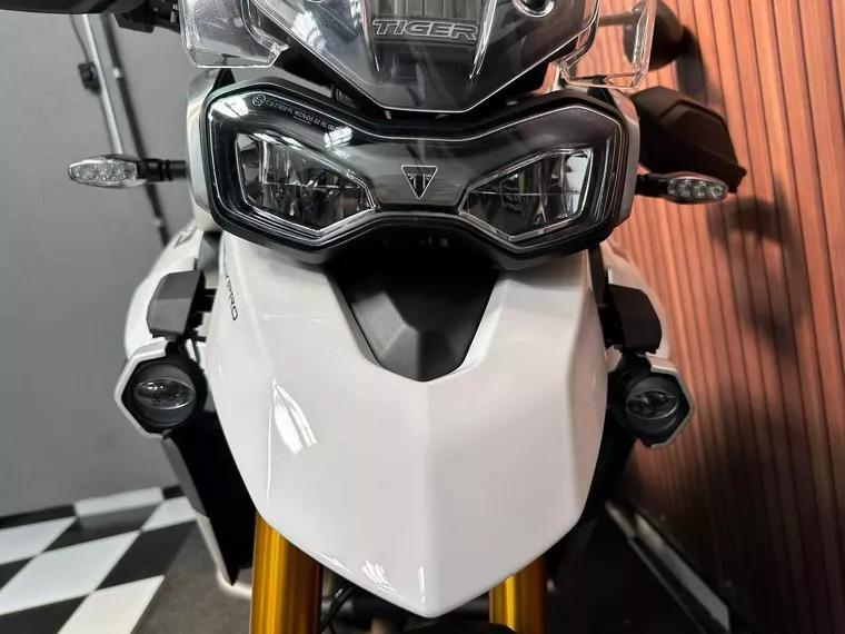 Triumph Tiger 900 Branco 4