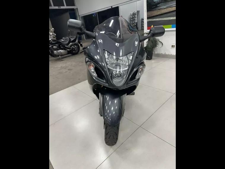 Suzuki GSX Cinza 12