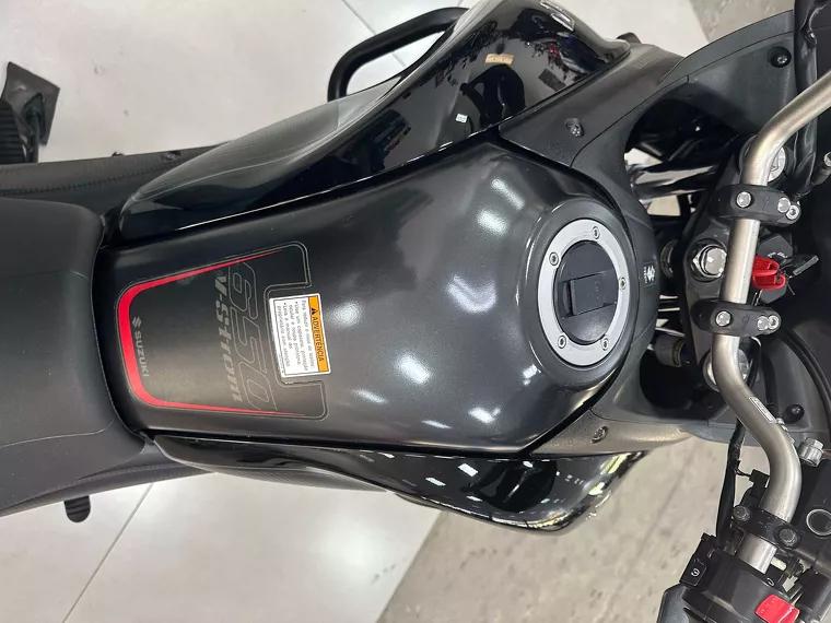 Suzuki V-Strom Preto 16