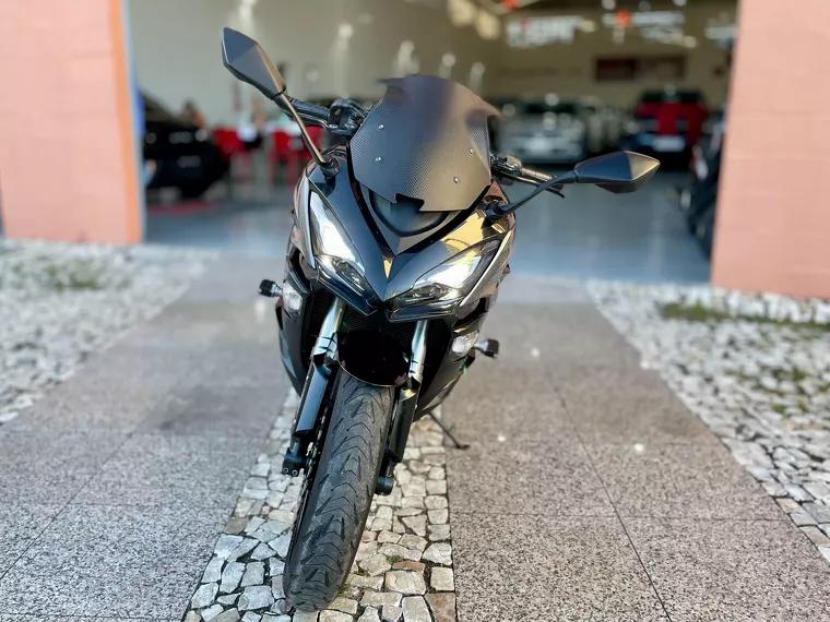 Kawasaki Ninja Preto 4