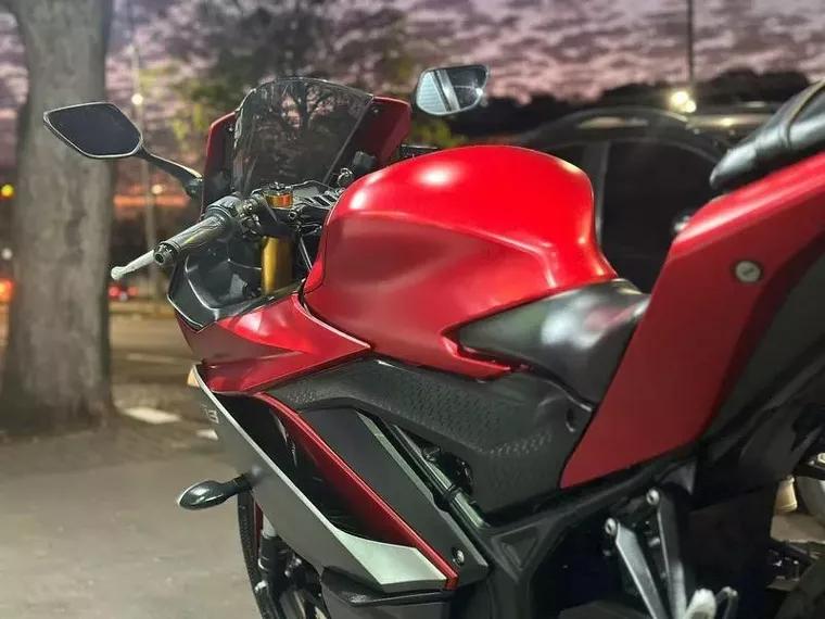 Yamaha YZF R3 Vermelho 10