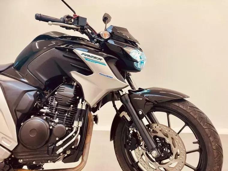 Yamaha Fazer 250 Preto 3