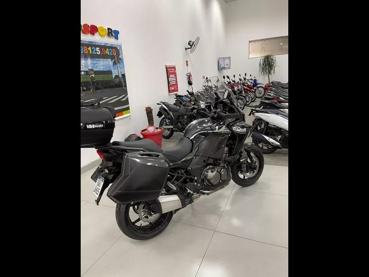 Kawasaki Versys Preto 3