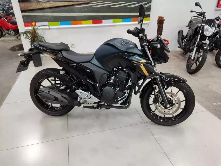 Yamaha Fazer 250 Verde 1