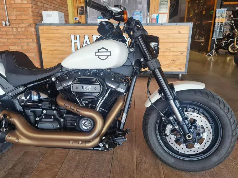 Harley-Davidson Fat Bob Branco 2