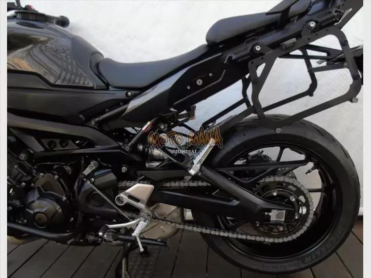 Yamaha MT-09 Cinza 4