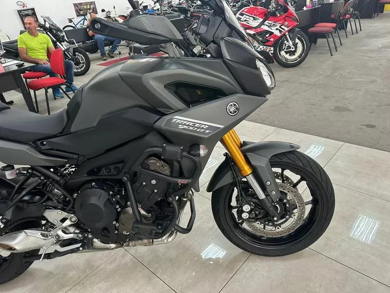 Yamaha MT-09 Cinza 9