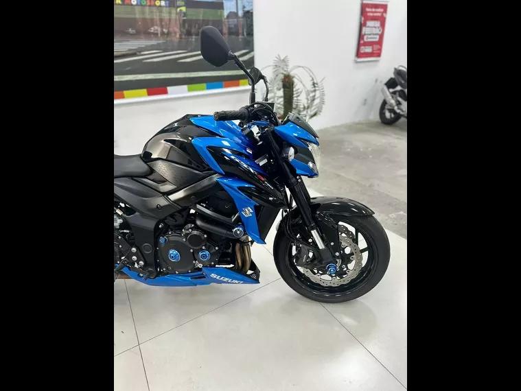 Suzuki GSX-S Azul 6