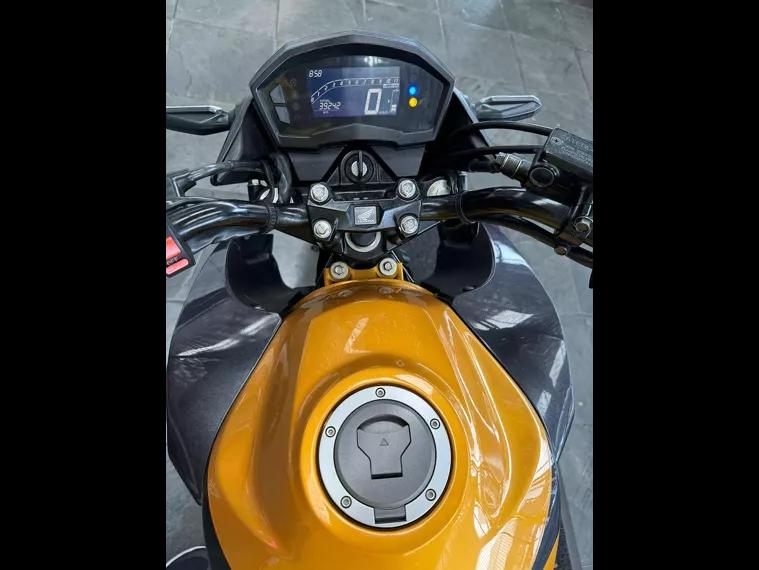 Honda CB Twister Amarelo 10