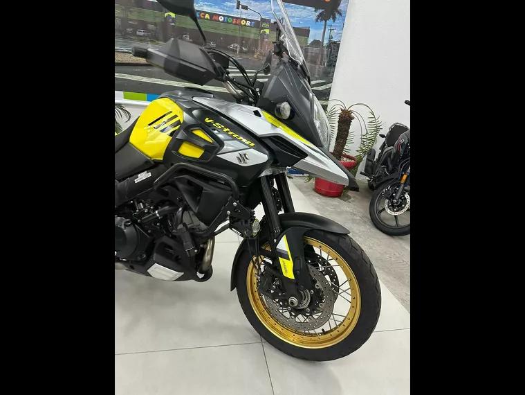 Suzuki V-Strom Amarelo 17