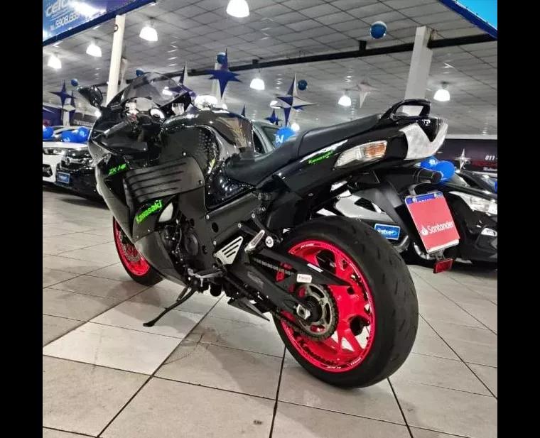 Kawasaki Ninja Preto 6