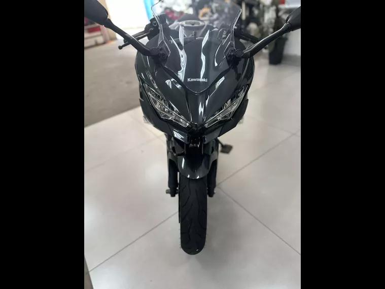 Kawasaki Ninja Preto 2