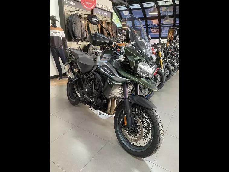 Triumph Tiger 1200 Verde 3