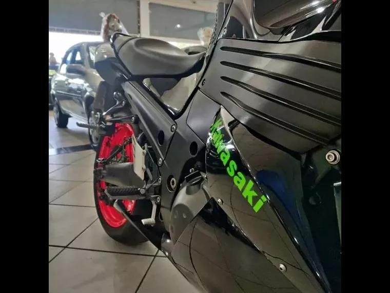 Kawasaki Ninja Preto 23