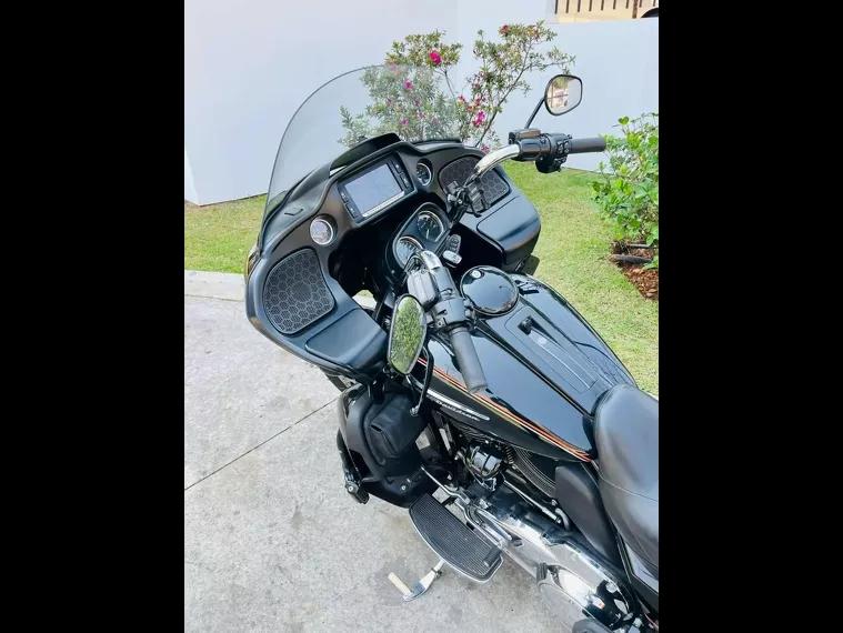 Harley-Davidson Road Glide Preto 2