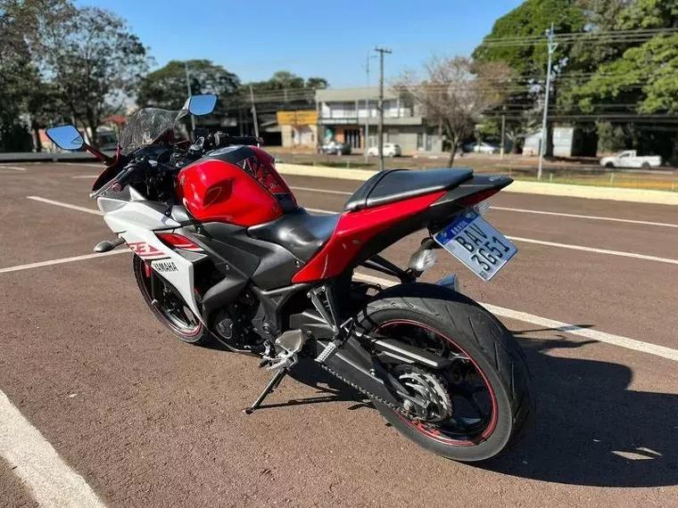 Yamaha YZF R3 Vermelho 2