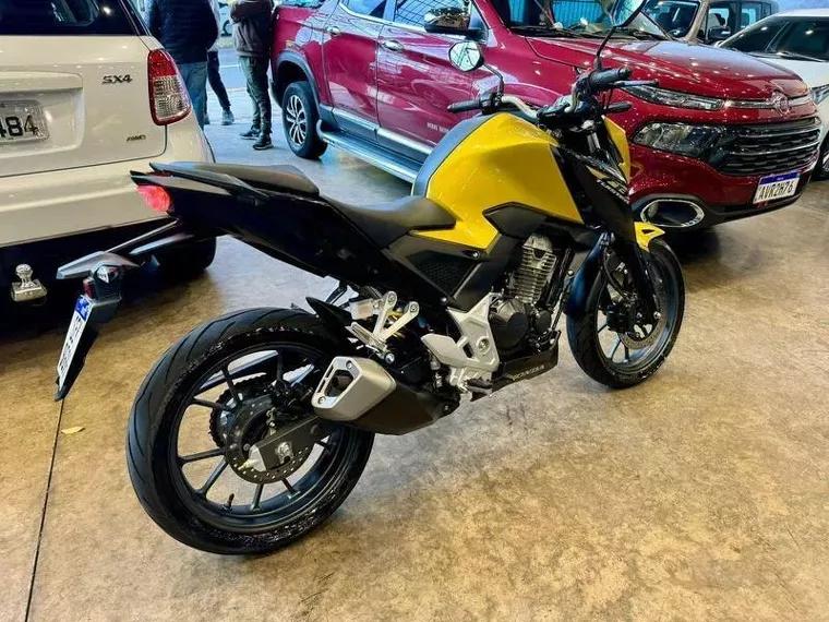 Honda CB Twister Dourado 4