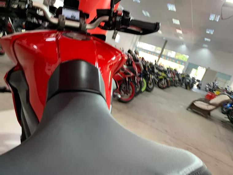 Yamaha MT-09 Vermelho 19