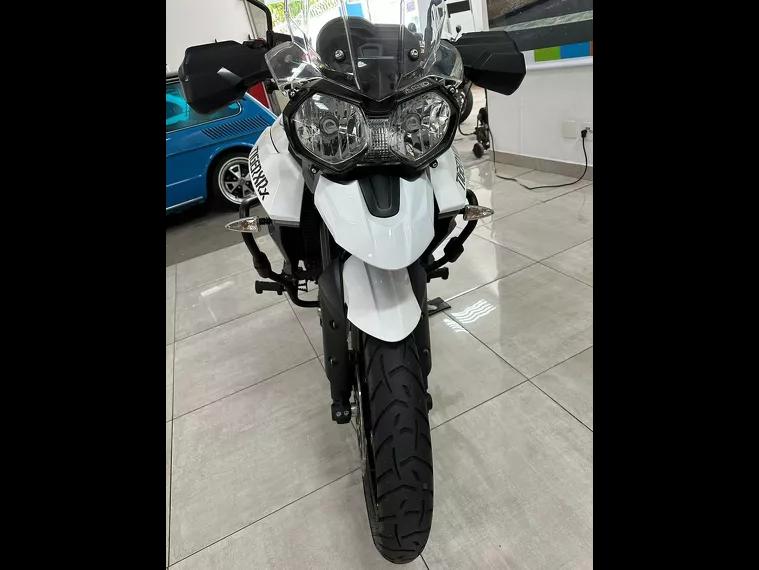 Triumph Tiger 800 Branco 25