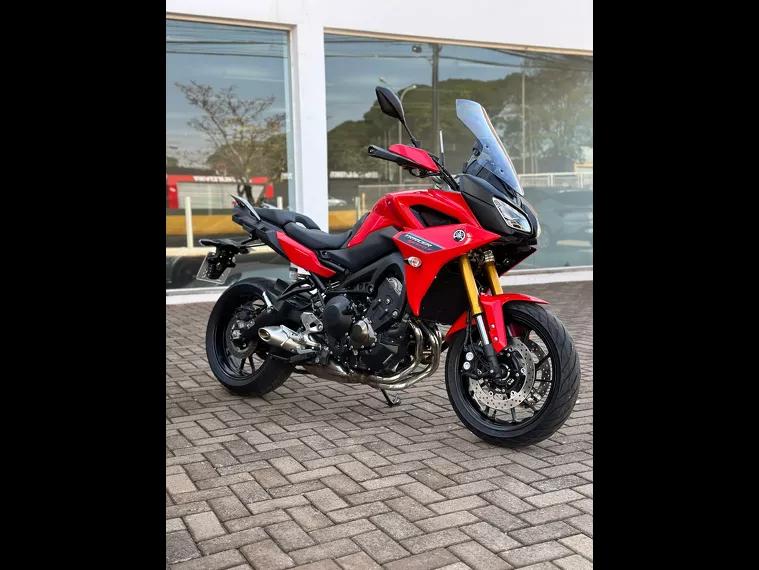 Yamaha MT-09 Vermelho 6