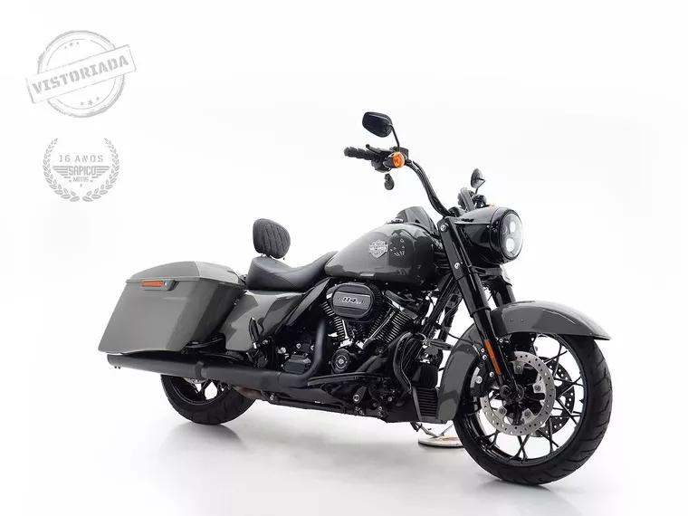 Harley-Davidson Road King Verde 2