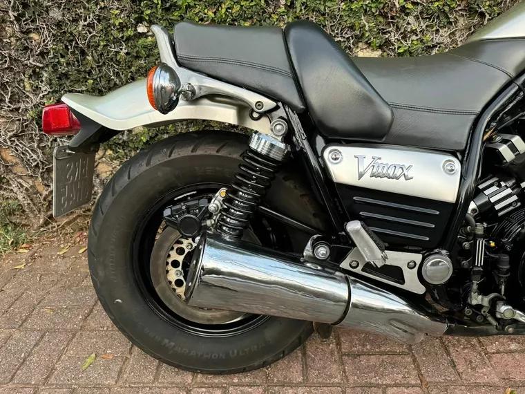 Yamaha VMax Cinza 8