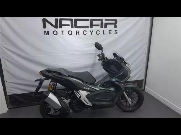 Honda Honda ADV Verde 2