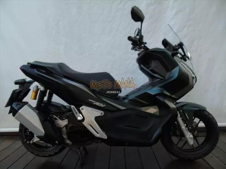 Honda Honda ADV Verde 1