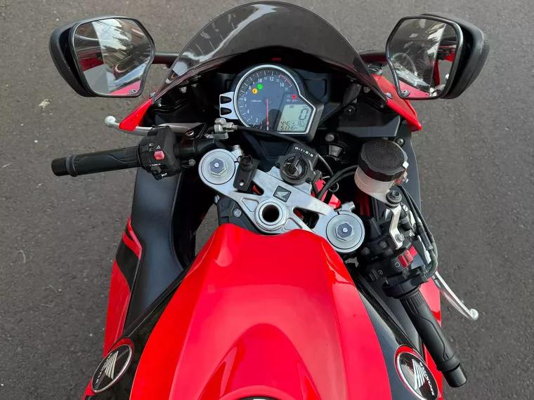 Honda CBR 1000 Vermelho 4