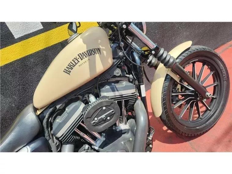 Harley-Davidson Sportster 883 Bege 16