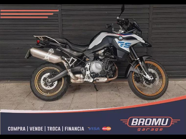 BMW F 850 Branco 1