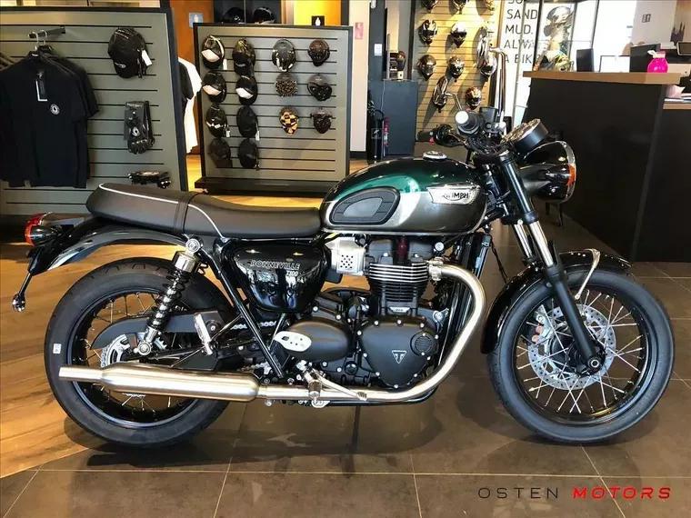 Triumph Bonneville Verde 4