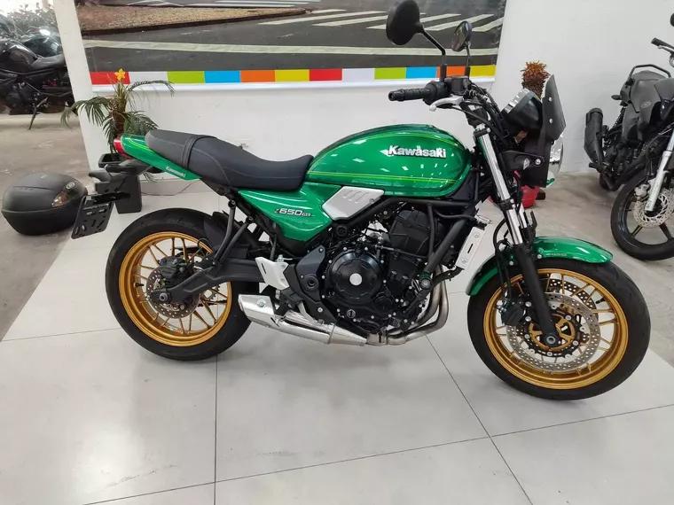 Kawasaki Z 650 Verde 1