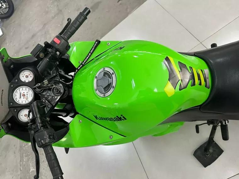 Kawasaki Ninja Verde 11