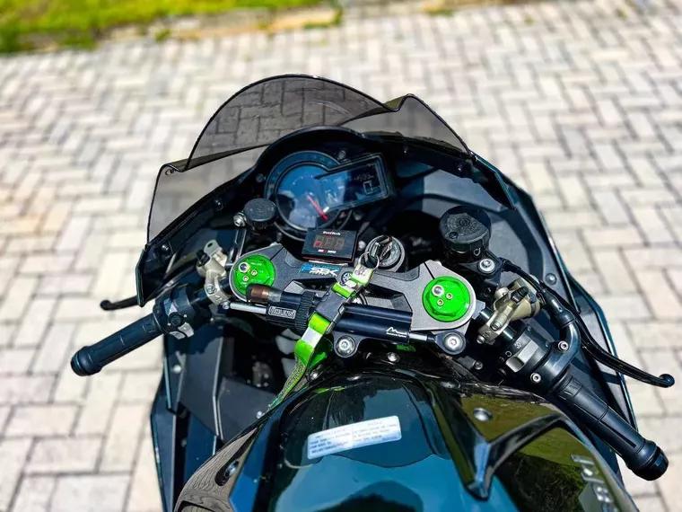 Kawasaki Ninja Prata 10