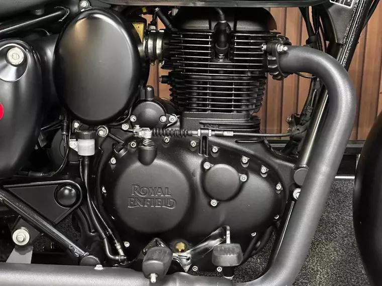 Royal Enfield Classic Preto 5