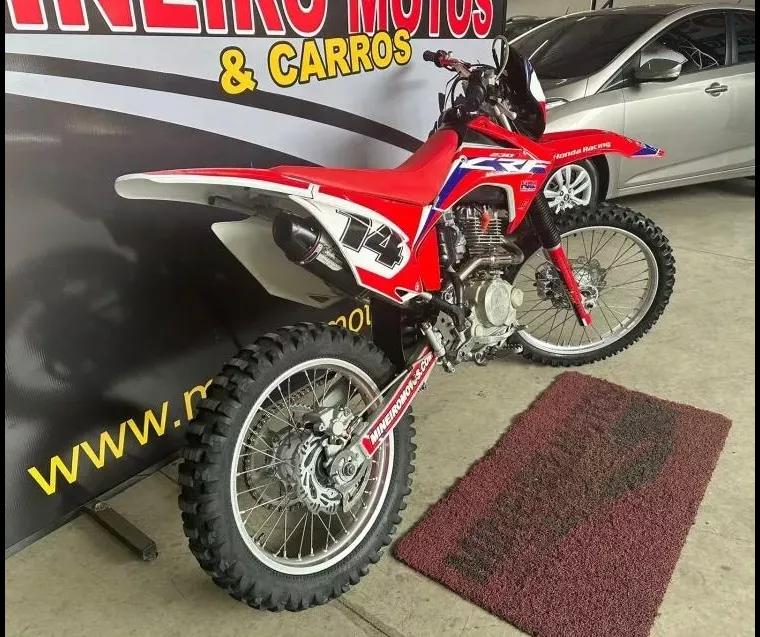 Honda CRF 230 Vermelho 4