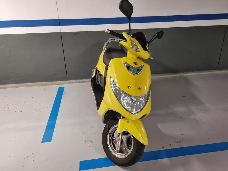 Suzuki Burgman Amarelo 2