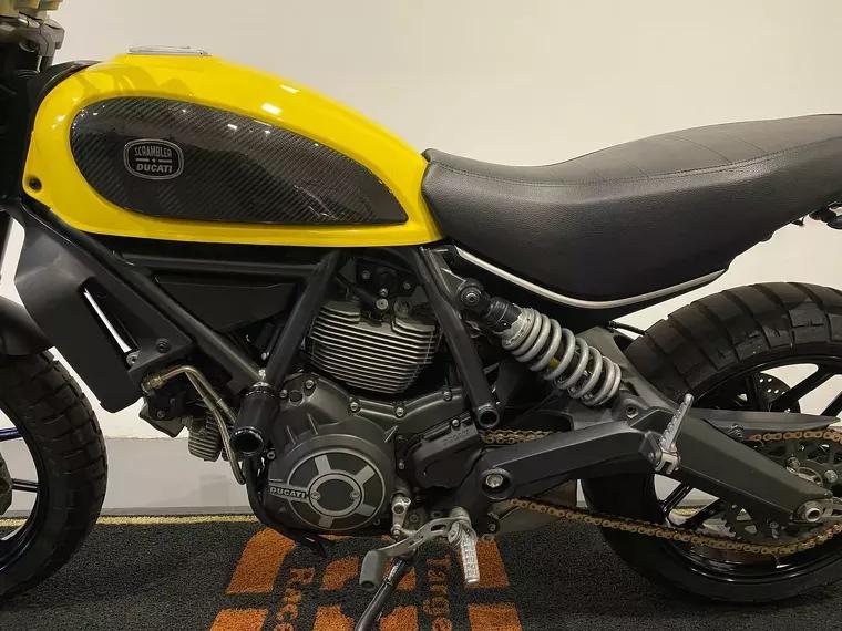 Ducati Scrambler Preto 4