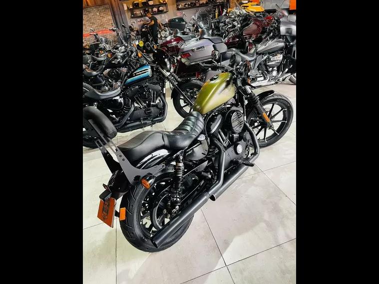 Harley-Davidson Sportster 883 Verde 6