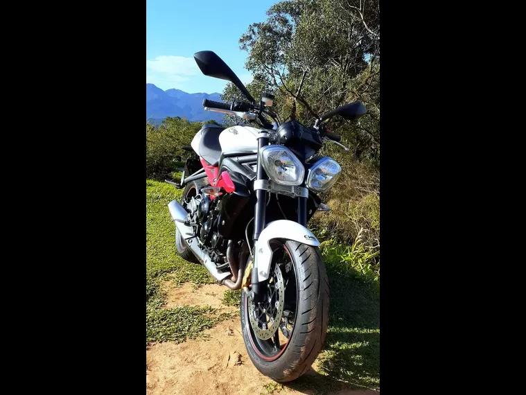 Triumph Street Triple Branco 15