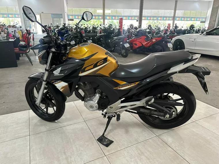 Honda CB Twister Dourado 6