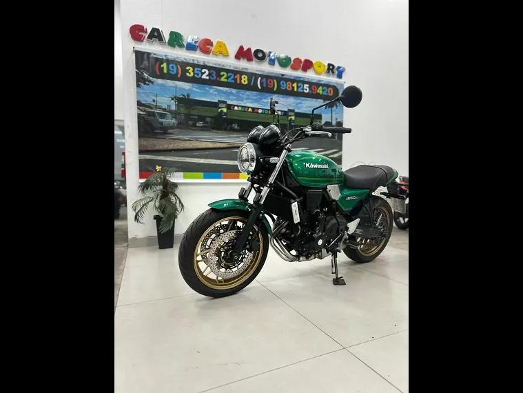 Kawasaki Z 650 Verde 13