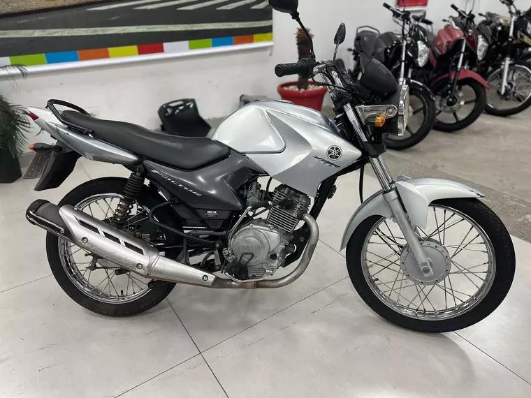 Yamaha YBR 125 Factor Prata 1