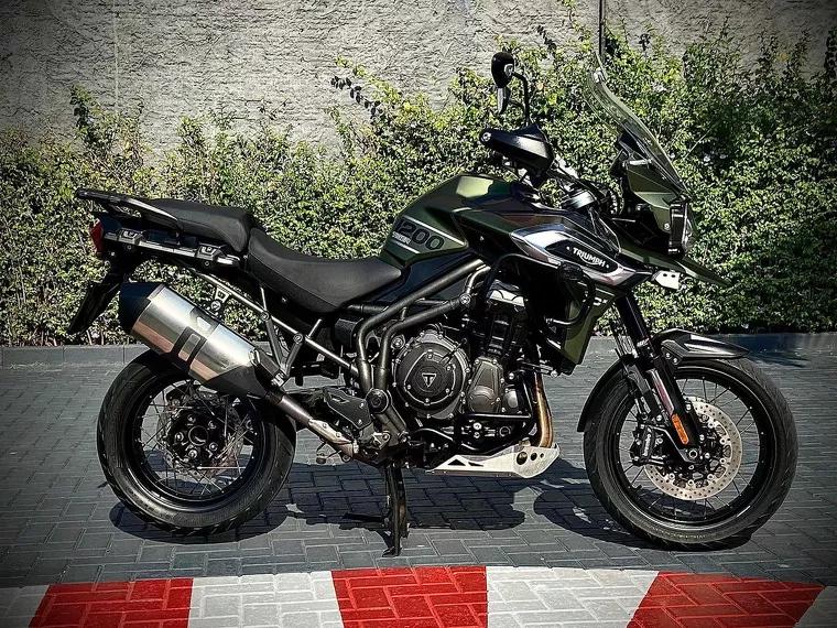 Triumph Tiger 1200 Verde 4