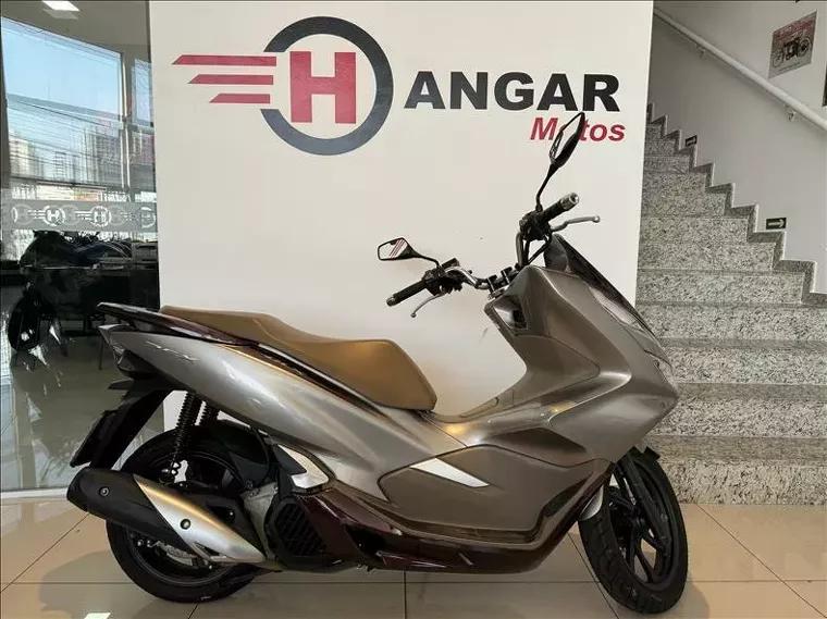 Honda PCX Prata 1