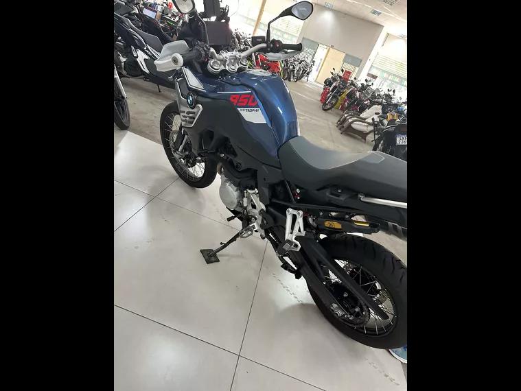 BMW F 850 Azul 3